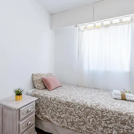 797 - Amplio Piso Con Terraza En Primera Linea De Playa