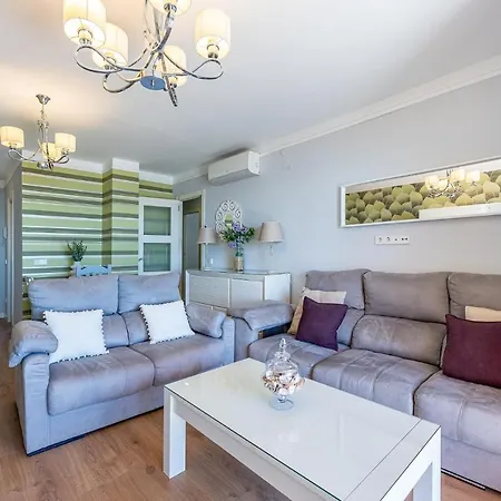 Apartamento 797 - Amplio Piso Con Terraza En Primera Linea De Playa Torremolinos